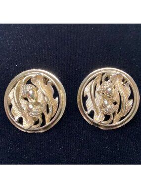 Vintage Signed Star Clip On Gold-tone Earrings